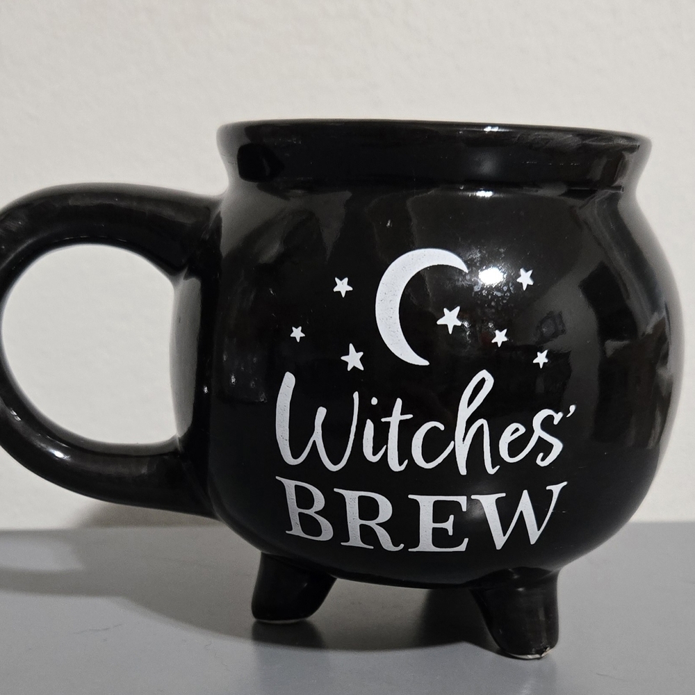 Black Witches' Brew Cauldron Mug
